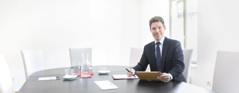 Dr. Thomas Ollinger – Franchise-Berater, Unternehmensberater und Sachverständiger